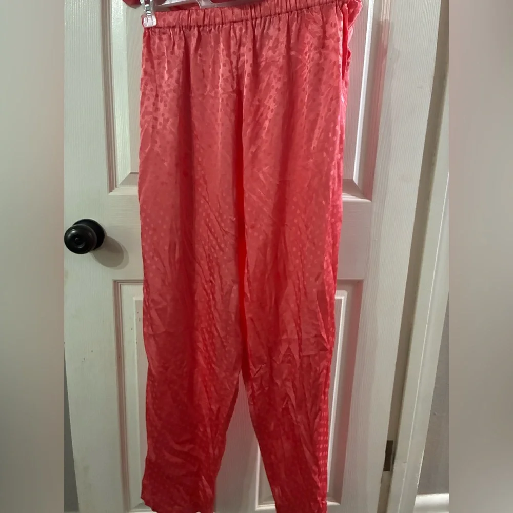 Women's Large Pink Button Up Pajama Set